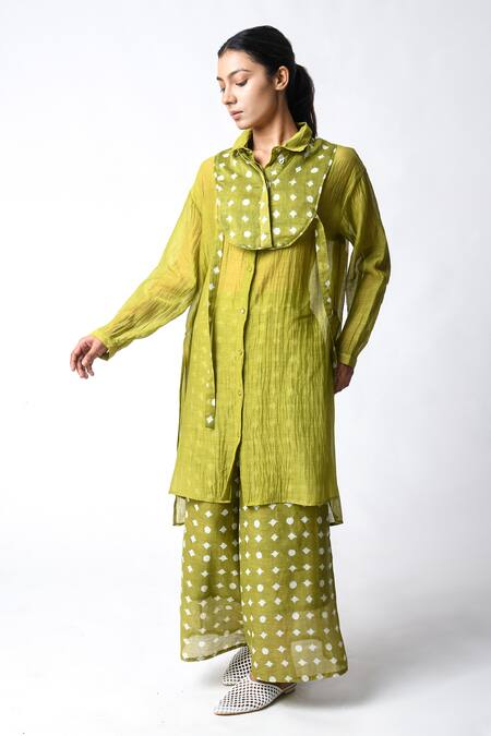 JAYATI GOENKA Green Chanderi Silk Collared Henna Shirt Co-ord Set at Aza Fashions JAYATI GOENKA_Green Chanderi Silk Collared Henna Shirt Co-ord Set _at_Aza_Fashions