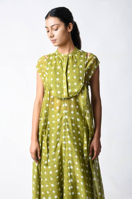 Shop JAYATI GOENKA Green Chanderi Silk Round Neck Slit Tunic Henna Set Online at Aza Fashions Shop_JAYATI GOENKA_Green Chanderi Silk Round Neck Slit Tunic Henna Set _Online_at_Aza_Fashions