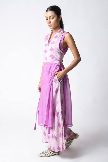 Shop JAYATI GOENKA Purple Chanderi Silk Embroidery V-neck Tie-wrap Plum Co-ord Set Online at Aza Fashions Shop_JAYATI GOENKA_Purple Chanderi Silk Embroidery V-neck Tie-wrap Plum Co-ord Set _Online_at_Aza_Fashions