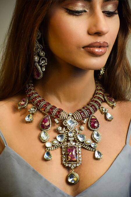 Buy_Amaara Jewels_Gold Plated Crystals, Stones Antique Ruby Necklace And Earring Set_Online_at_Aza_Fashions