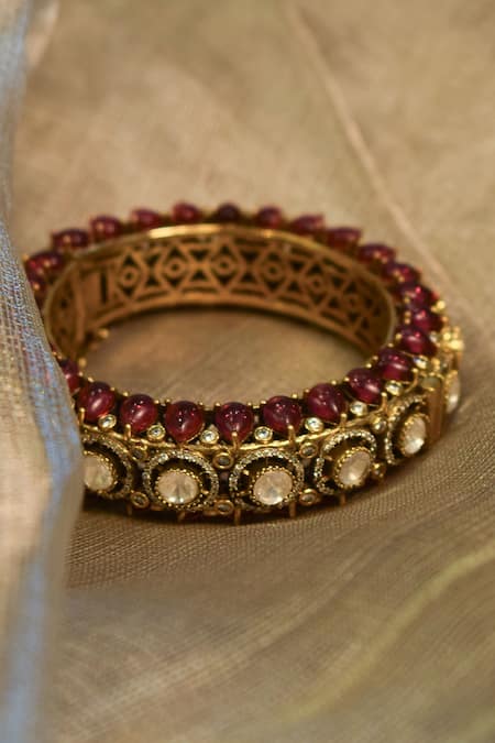 Amaara Jewels Designer Antique Gold Bangle with Moissanite & Ruby 