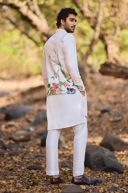 Nirmooha Floral Printed Bundi Kurta Set 