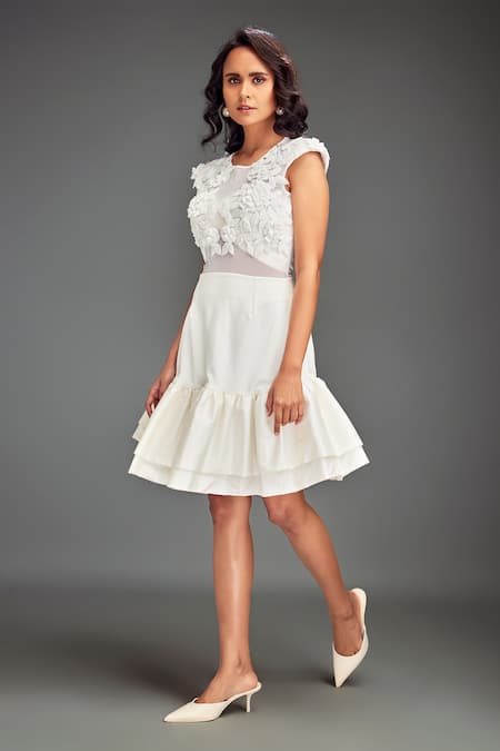 Buy Deepika Arora White Taffeta Fabric Flowers Round Floral Embroidered Top And Ruffled Skirt Set Buy_Deepika Arora_White Taffeta Fabric Flowers Round Floral Embroidered Top And Ruffled Skirt Set