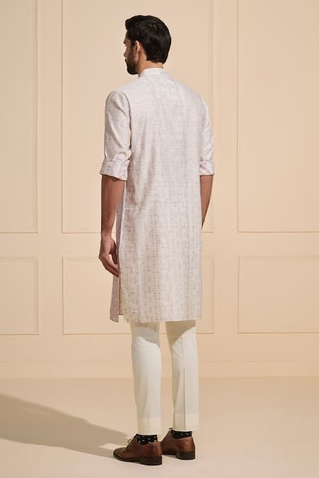 Shop Raghavendra Rathore Jodhpur White Silk Embroidery Geometric Pattern Kurta at Aza Fashions Shop_Raghavendra Rathore Jodhpur_White Silk Embroidery Geometric Pattern Kurta _at_Aza_Fashions