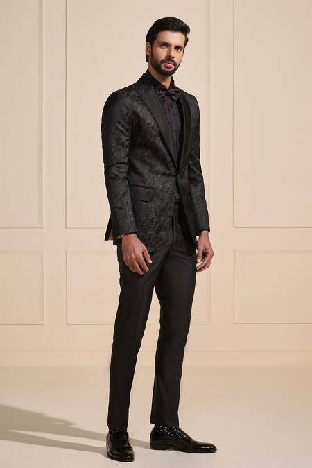 Raghavendra Rathore Jodhpur Black Satin Designer Tuxedo Jacket Online at Aza Fashions Raghavendra Rathore Jodhpur_Black Satin Designer Tuxedo Jacket _Online_at_Aza_Fashions