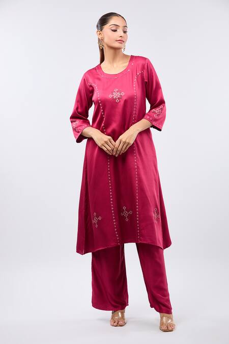 Samyukta Singhania_Red Gingham Round Neck Printed Kurta Set_Online_at_Aza_Fashions