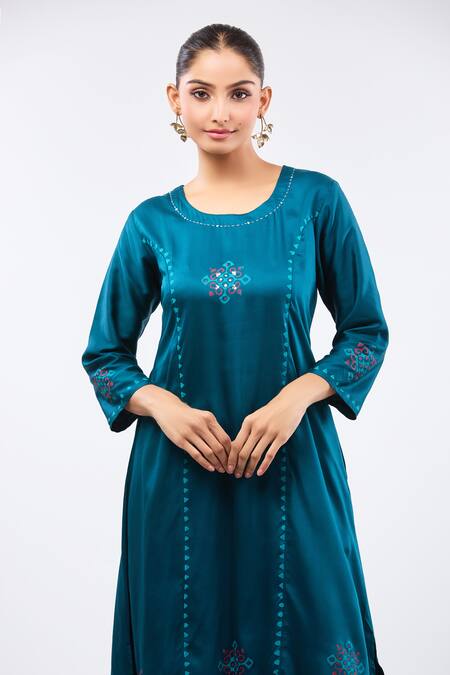 Buy_Samyukta Singhania_Rust Silk, Gingham Round Neck Rama Green Printed Kurta Set _Online_at_Aza_Fashions