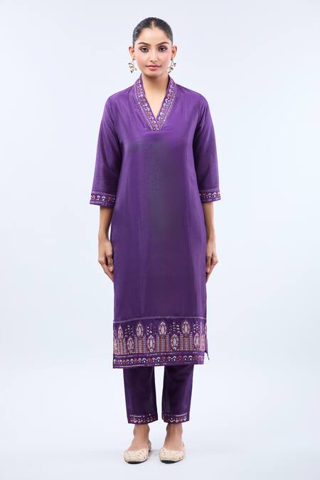 Samyukta Singhania_Purple Gabardine Embroidery Split V-neck Kurta Set _Online_at_Aza_Fashions