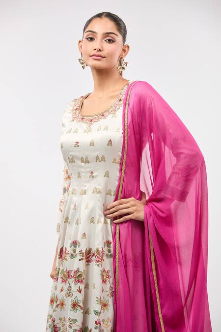 Buy_Samyukta Singhania_White Embroidery, Foil Printing Round Neck Floral Printed Anarkali Kurta Set