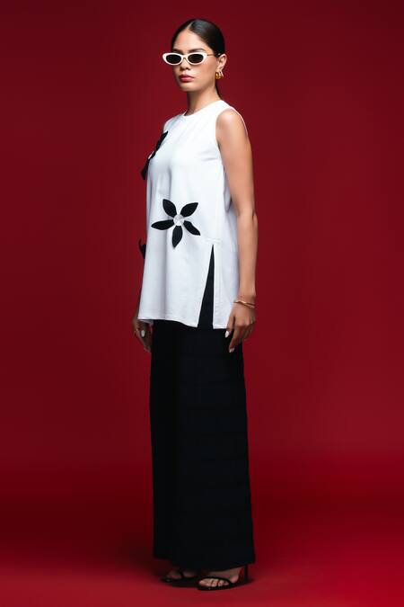 Shop_Khushboo Haran Borkar_White Cotton Applique Crew Neck Floral Co-ord Set_Online_at_Aza_Fashions