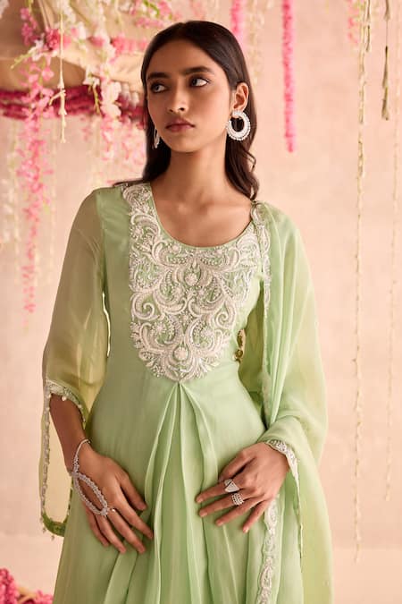 Buy Seema Thukral Green Organza, Satin Embroidery Round Neck Embellished Pleated Kurta Set Online at Aza Fashions Buy_Seema Thukral_Green Organza, Satin Embroidery Round Neck Embellished Pleated Kurta Set _Online_at_Aza_Fashions