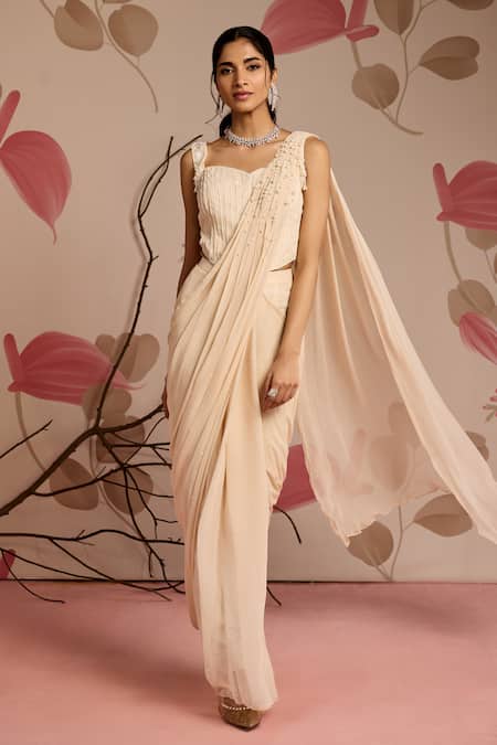 Seema Thukral Ivory Georgette, Satin Sweetheart Neck Embellished Corset And Pre-draped Saree Online at Aza Fashions Seema Thukral_Ivory Georgette, Satin Sweetheart Neck Embellished Corset And Pre-draped Saree _Online_at_Aza_Fashions
