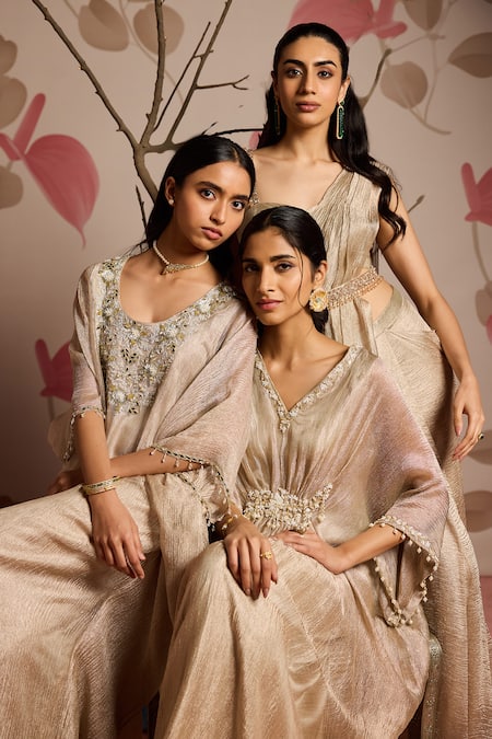 Shop Seema Thukral Gold Tissue, Satin Embroidery, Beads Sweetheart Neck Hand Draped Saree Set Online at Aza Fashions Shop_Seema Thukral_Gold Tissue, Satin Embroidery, Beads Sweetheart Neck Hand Draped Saree Set _Online_at_Aza_Fashions