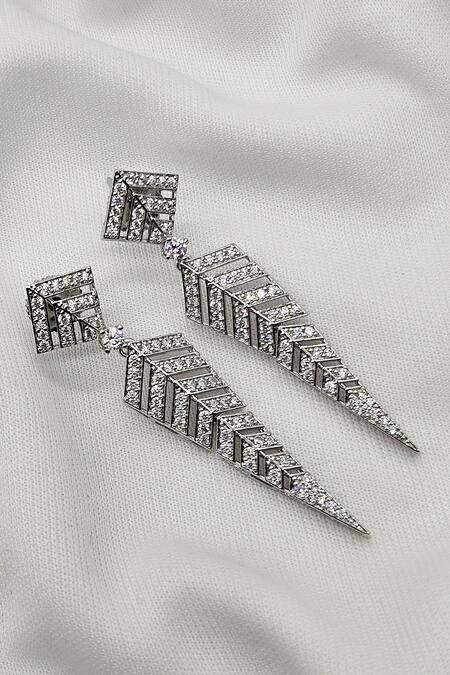Kavipushp_Silver Plated Crystals Bling Silver-plated Party Wear Necklace Set _Online_at_Aza_Fashions