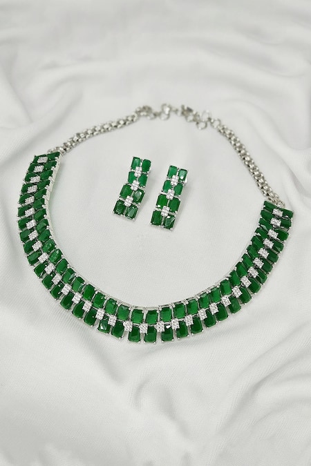 Kavipushp Elegant Green Fancy 2-Layer Studded Necklace Set 