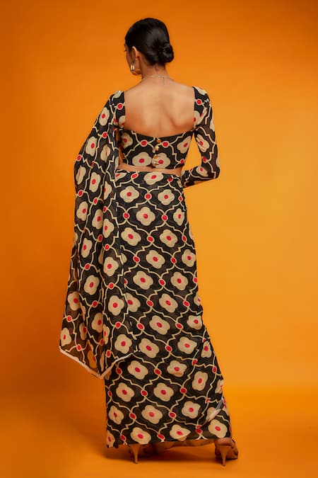 Ranbir Mukherjee Calcutta Black & Beige Printed Georgette Saree 