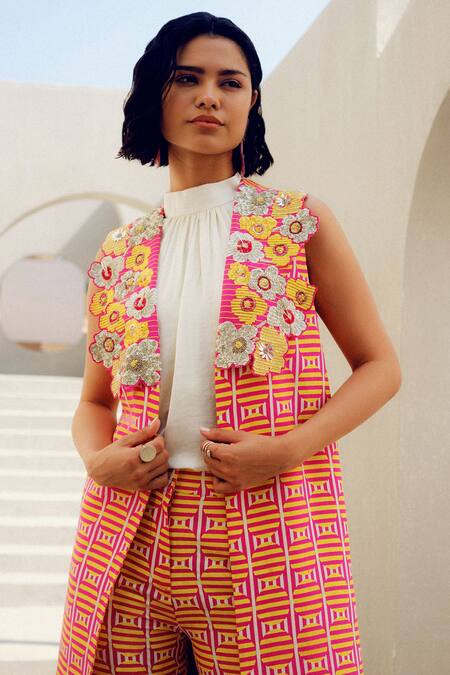 Shop Pooja Rajgarhia Gupta Pink Georgette Embroidery, Sequins Round , High Floral Jacket Pant Set Online at Aza Fashions Shop_Pooja Rajgarhia Gupta_Pink Georgette Embroidery, Sequins Round , High Floral Jacket Pant Set _Online_at_Aza_Fashions