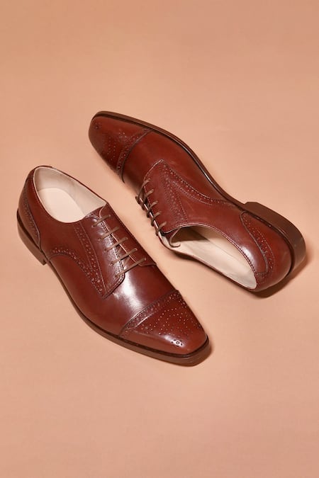 Shop Dmodot Brown Designer Leather Shoes at Aza Fashions Shop_Dmodot_Brown Designer Leather Shoes _at_Aza_Fashions