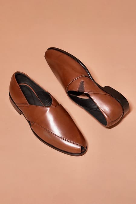 Shop Dmodot Brown Designer Leather Shoes at Aza Fashions Shop_Dmodot_Brown Designer Leather Shoes _at_Aza_Fashions