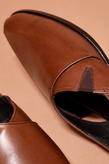 Buy Dmodot Brown Designer Leather Shoes Online at Aza Fashions Buy_Dmodot_Brown Designer Leather Shoes _Online_at_Aza_Fashions