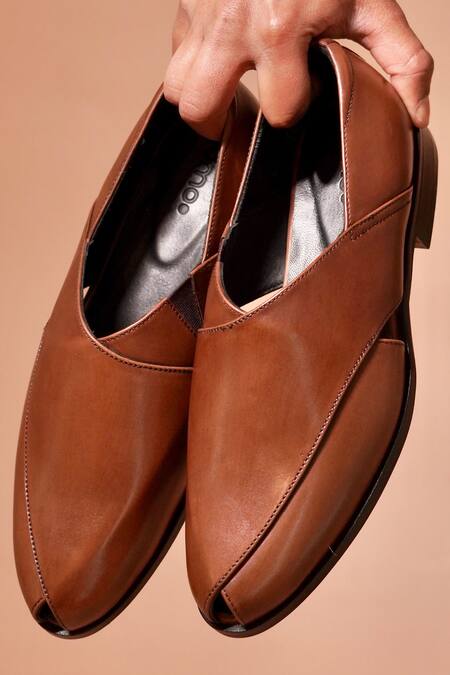 Shop Dmodot Brown Designer Leather Shoes Online at Aza Fashions Shop_Dmodot_Brown Designer Leather Shoes _Online_at_Aza_Fashions
