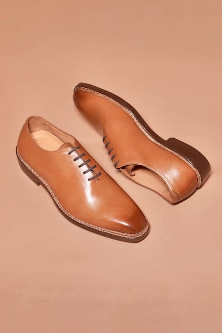 Shop Dmodot Brown Leather Designer Shoes at Aza Fashions Shop_Dmodot_Brown Leather Designer Shoes _at_Aza_Fashions