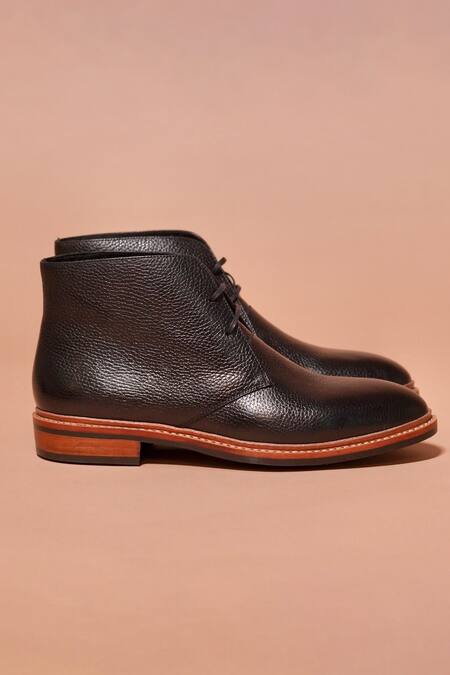 Dmodot_Black Milled Leather Chukka Boots _Online_at_Aza_Fashions