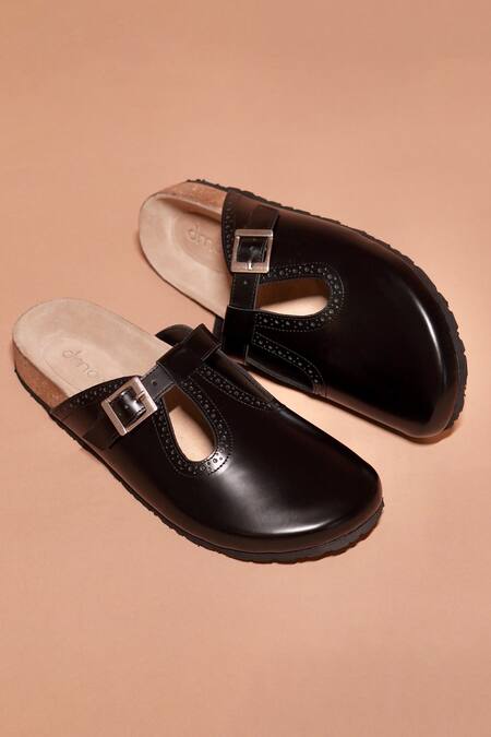 Buy Dmodot Black Leather Designer Footwear Online at Aza Fashions Buy_Dmodot_Black Leather Designer Footwear _Online_at_Aza_Fashions