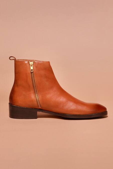 Dmodot Brown Leather Designer Boots Online at Aza Fashions Dmodot_Brown Leather Designer Boots _Online_at_Aza_Fashions