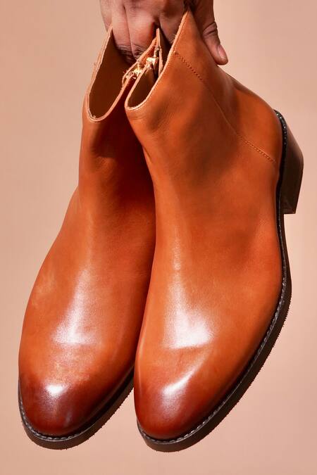 Buy Dmodot Brown Leather Designer Boots Online at Aza Fashions Buy_Dmodot_Brown Leather Designer Boots _Online_at_Aza_Fashions