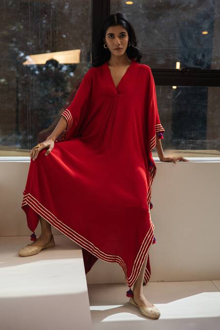 Shop Tuli Red Crepe Tassels V-neck Sindoori Kaftan With Trim Online at Aza Fashions Shop_Tuli_Red Crepe Tassels V-neck Sindoori Kaftan With Trim _Online_at_Aza_Fashions