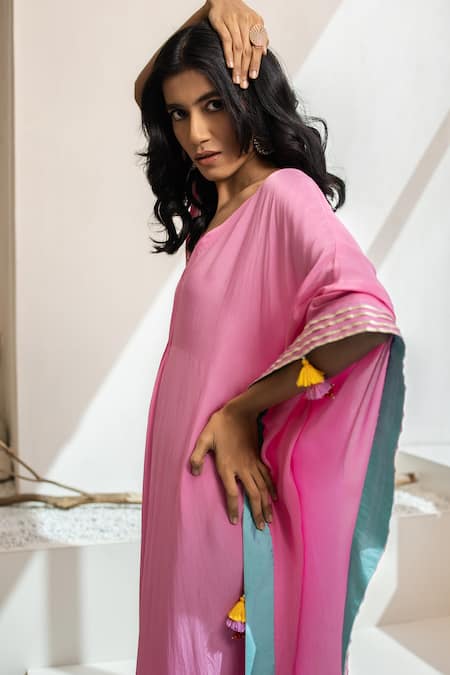Tuli Pink Crepe Tassels V-neck Gulaliya Kaftan at Aza Fashions Tuli_Pink Crepe Tassels V-neck Gulaliya Kaftan _at_Aza_Fashions