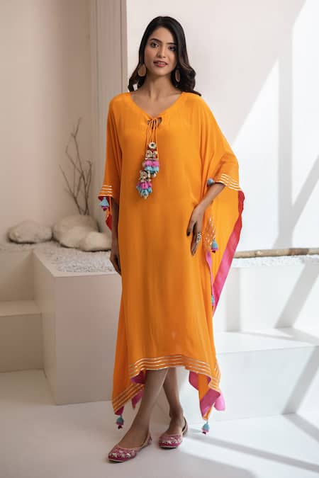 Buy Tuli Orange Crepe Tassels Round Neck Aagiya Kaftan Online at Aza Fashions Buy_Tuli_Orange Crepe Tassels Round Neck Aagiya Kaftan _Online_at_Aza_Fashions