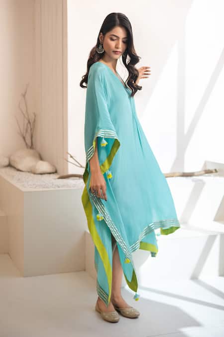 Buy Tuli Blue Crepe Tassels V-neck Firozi Kaftan Online at Aza Fashions Buy_Tuli_Blue Crepe Tassels V-neck Firozi Kaftan _Online_at_Aza_Fashions