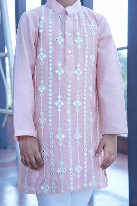 Buy_Taber Tikri_Pink Chanderi, Cotton, Silk Embroidery Designer Kurta Set _Online_at_Aza_Fashions