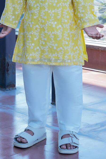 Buy Taber Tikri Yellow Chanderi, Cotton Embroidery Floral Print Kurta Set Online at Aza Fashions Buy_Taber Tikri_Yellow Chanderi, Cotton Embroidery Floral Print Kurta Set _Online_at_Aza_Fashions