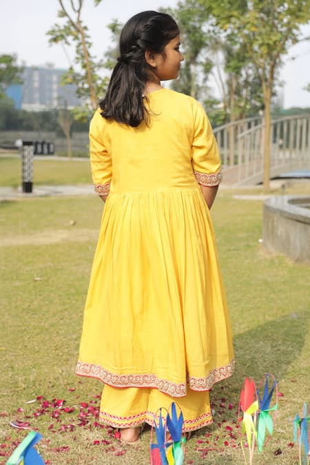 Taber Tikri Designer Yellow Kurta Set 