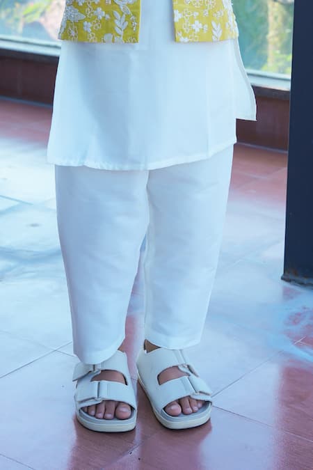 Taber Tikri Yellow Cotton, Silk Embroidery Nehru Jacket Set Online at Aza Fashions Taber Tikri_Yellow Cotton, Silk Embroidery Nehru Jacket Set _Online_at_Aza_Fashions