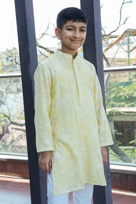 Buy_Taber Tikri_Yellow Chanderi, Cotton, Silk Embroidery Floral Print Kurta Set _Online_at_Aza_Fashions