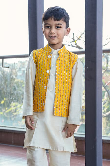 Buy_Taber Tikri_Yellow Cotton, Silk Straight Line Kurta Set _Online_at_Aza_Fashions