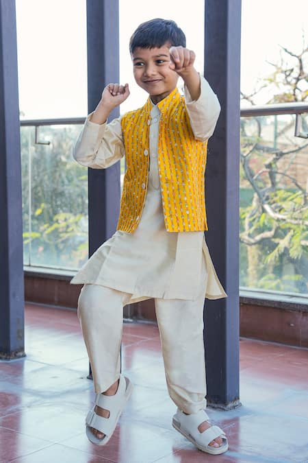 Shop_Taber Tikri_Yellow Cotton, Silk Straight Line Kurta Set _Online_at_Aza_Fashions