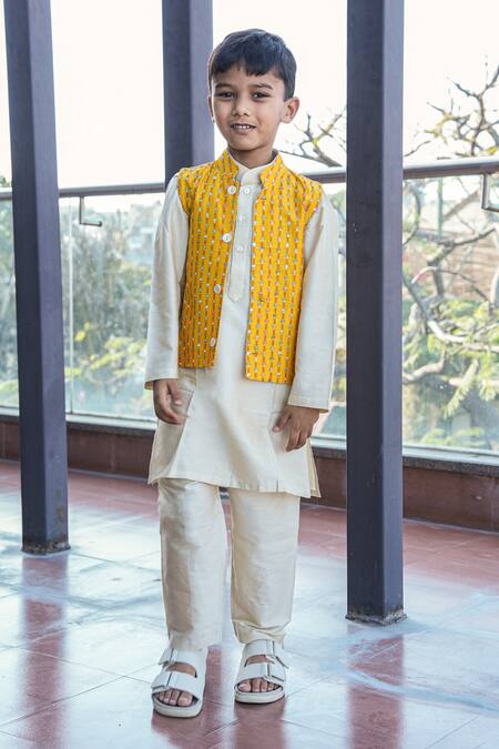 Taber Tikri_Yellow Cotton, Silk Straight Line Kurta Set _at_Aza_Fashions