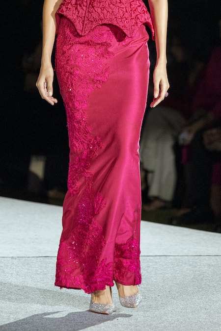 Buy_Mishru_Fuchsia Silk, Organza Embroidery Sweetheart Neck Carrie Lace Corset And Skirt Set _Online_at_Aza_Fashions