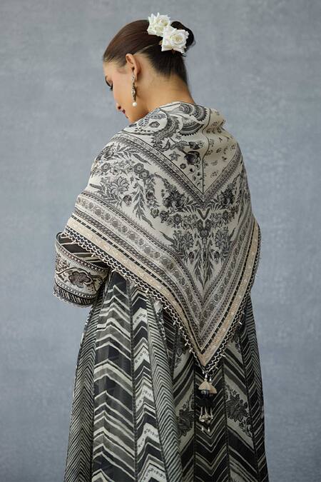 Torani_Black Tassels, Embroidery Kalamkari Akshiti Georgette Scarf _Online_at_Aza_Fashions