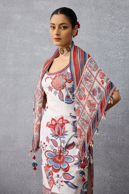 Buy Torani Multi Color Tassels Coromandel Anura Multicolour Scarf Online at Aza Fashions Buy_Torani_Multi Color Tassels Coromandel Anura Multicolour Scarf _Online_at_Aza_Fashions