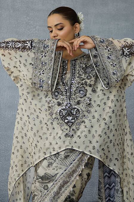 Torani Black Organza Embroidery Round Neck Kalamkari Aarna Top at Aza Fashions Torani_Black Organza Embroidery Round Neck Kalamkari Aarna Top _at_Aza_Fashions