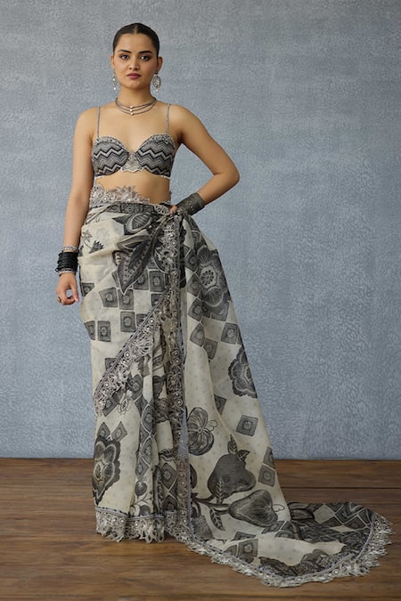 Shop_Torani_Black Chanderi Beads Sweetheart Neck Kalamkari Ashnee Bralette 