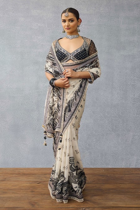 Torani_Black Net Sequins, Embroidery V-neck Kalamkari Aavya Designer Blouse _Online_at_Aza_Fashions