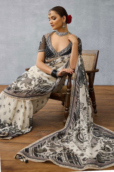 Torani_Black Net Sequins, Embroidery V-neck Kalamkari Aavya Designer Blouse _at_Aza_Fashions