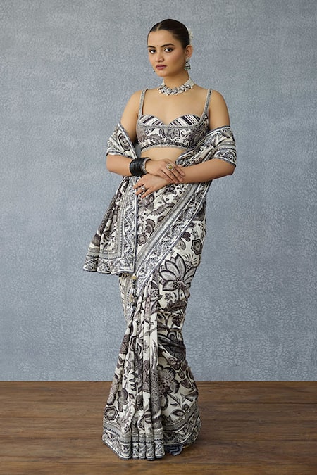 Torani_Black Chanderi Sweetheart Neck Kalamkari Imara Bralette _at_Aza_Fashions